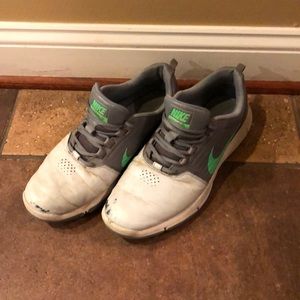 Nike Explorer CTRL Golf Shoe size 8 spike less